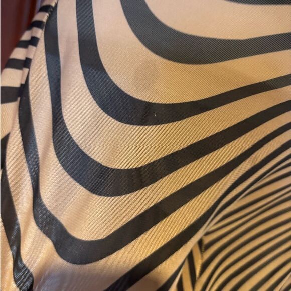 GSUWOO Jumpsuit so real onepiece catsuit one arm stripe 3d romper logo pant suit - Picture 4 of 11